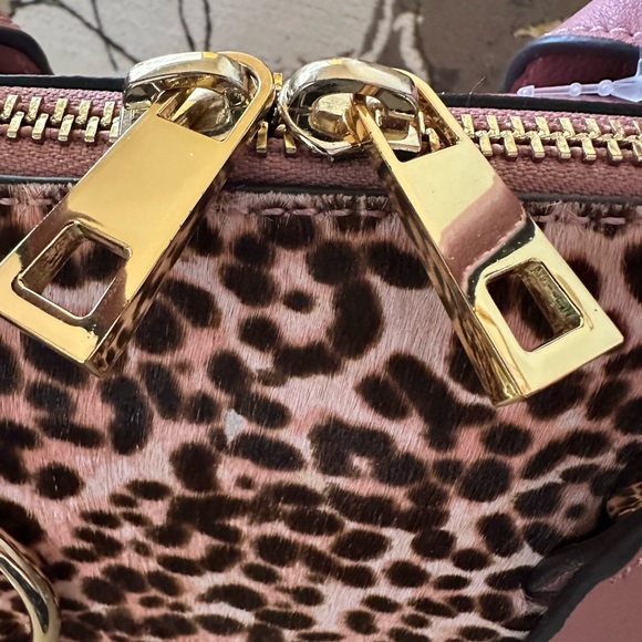 Vince Camuto Kime Tea Rose Leopard Print Handbag Calf Hair - Picture 15 of 16